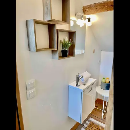 Willa Le Clos Vatinel Et Son Parking Étretat