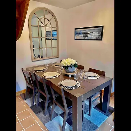 Willa Le Clos Vatinel Et Son Parking