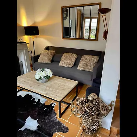 Le Clos Vatinel Et Son Parking