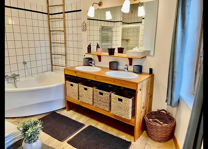 Le Clos Vatinel Et Son Parking Villa